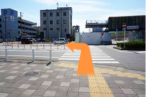 JR東海道本線「岡崎」駅から道順３